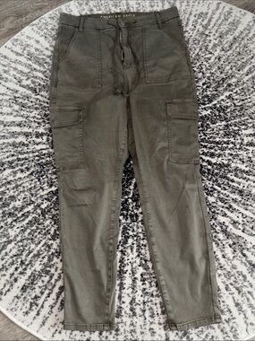 American Eagle Outfitters Olive Cargo Jogger Curvy Super Hi-Rise Jeggings